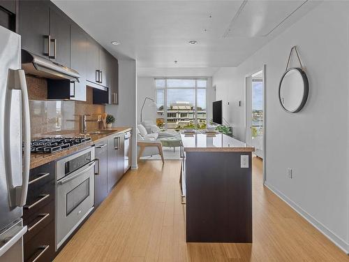 804-379 Tyee Rd, Victoria, BC - Indoor Photo Showing Kitchen With Upgraded Kitchen