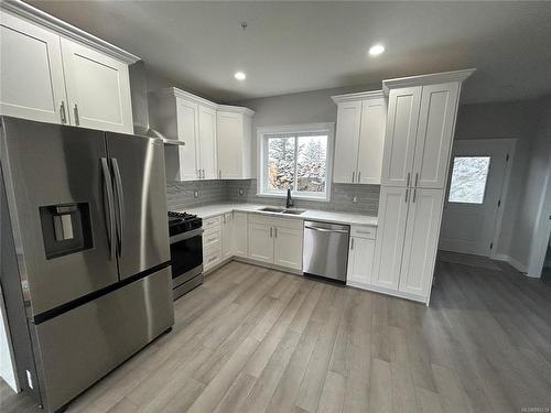 7059 Brailsford Pl, Sooke, BC - Indoor Photo Showing Kitchen