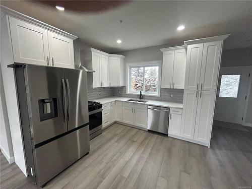 7059 Brailsford Pl, Sooke, BC - Indoor Photo Showing Kitchen