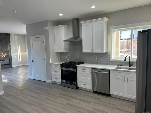 7061 Brailsford Pl, Sooke, BC - Indoor Photo Showing Kitchen With Double Sink