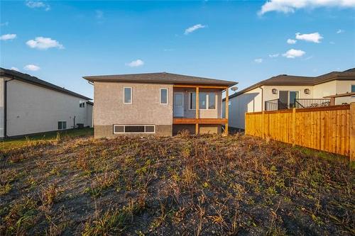 21 Prestwick St, Niverville, MB 