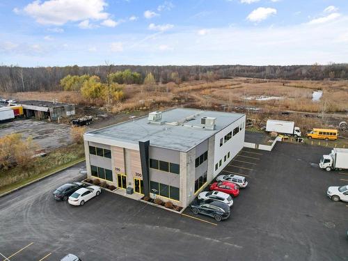 Frontage - B-190 Boul. Industriel, Châteauguay, QC - Outdoor With View