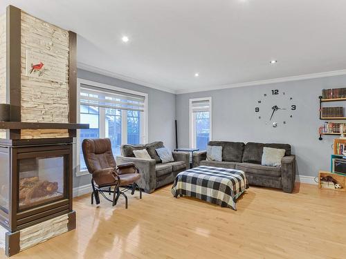 Salon - 448 Place Hervé, Beauharnois, QC - Indoor Photo Showing Living Room With Fireplace