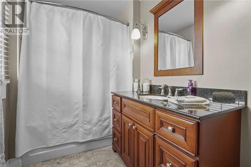 104 Kingston Court, Sudbury, ON - Indoor Photo Showing Bathroom