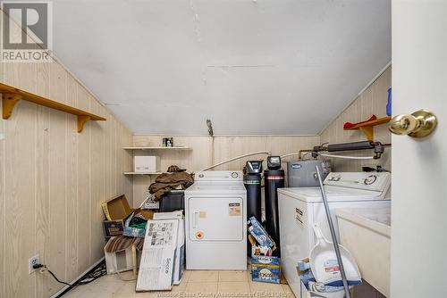 1430 Janette Avenue, Windsor, ON - Indoor Photo Showing Laundry Room