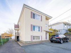 76 Frederick Avenue  Halifax, NS B3N 2K8