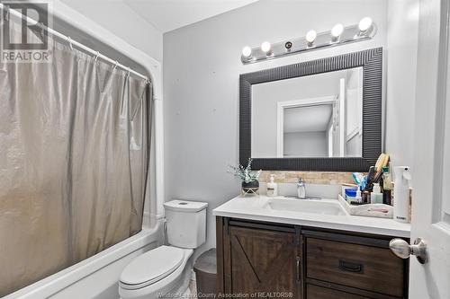 4787 Whitefish Crescent, Windsor, ON - Indoor Photo Showing Bathroom