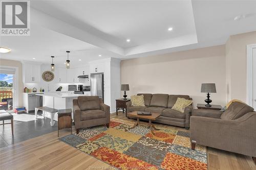 163 Lane Street, Essex, ON - Indoor Photo Showing Living Room