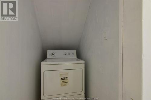 494 Church Street, Windsor, ON - Indoor Photo Showing Laundry Room