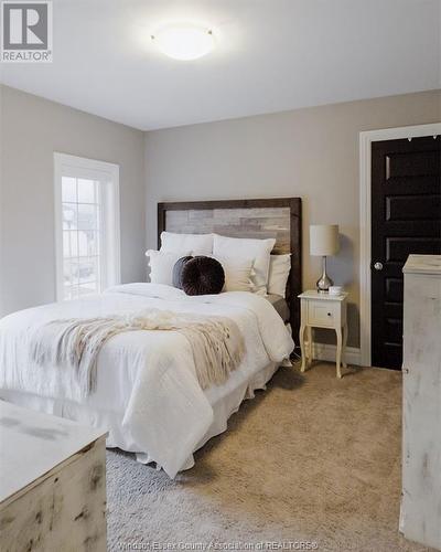 544 River Downs Avenue, Lakeshore, ON - Indoor Photo Showing Bedroom