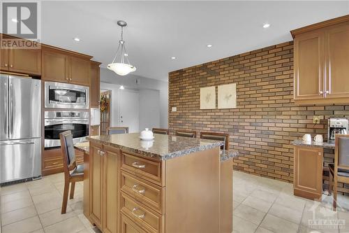 17 Grouse Avenue, Ottawa, ON - Indoor Photo Showing Kitchen