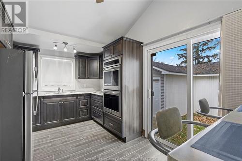 3247 Clemenceau Boulevard, Windsor, ON - Indoor Photo Showing Kitchen