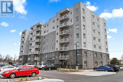 1489 Banwell Unit# 319, Windsor, ON - Outdoor With Balcony With Facade