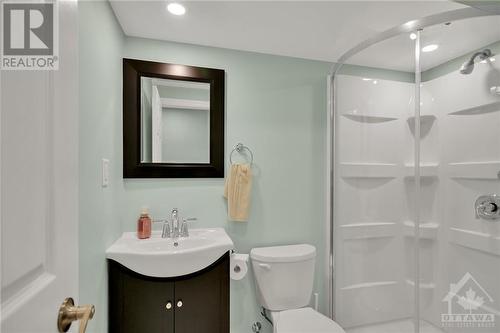 128 Lily Pond Street, Ottawa, ON - Indoor Photo Showing Bathroom