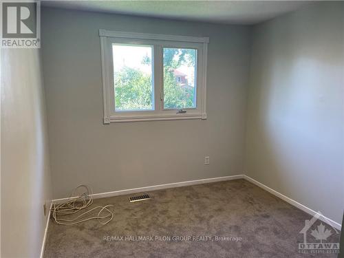 1606 Grey Nuns Drive, Ottawa, ON - Indoor Photo Showing Other Room