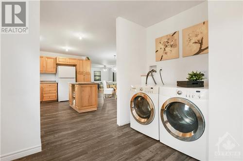 4207 Limestone Road, Ottawa, ON - Indoor Photo Showing Laundry Room