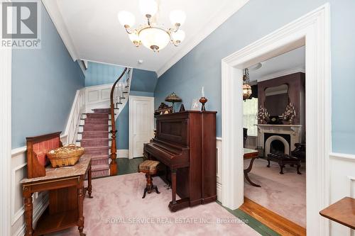 8 Gravel Road, Cavan Monaghan (Millbrook), ON - Indoor Photo Showing Other Room