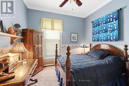 8 Gravel Road, Cavan Monaghan (Millbrook), ON - Indoor Photo Showing Bedroom