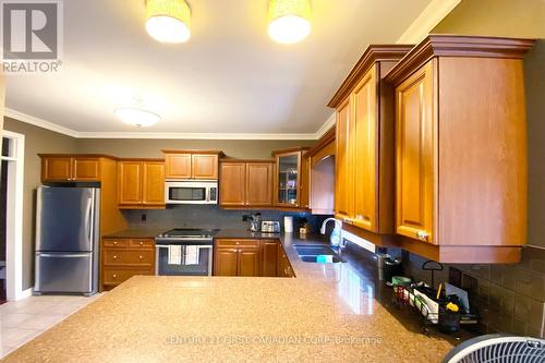 1163 Manchester Road, London, ON - Indoor Photo Showing Kitchen With Double Sink