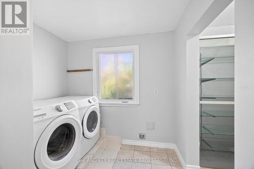 1246 Monmouth Road, Windsor, ON - Indoor Photo Showing Laundry Room