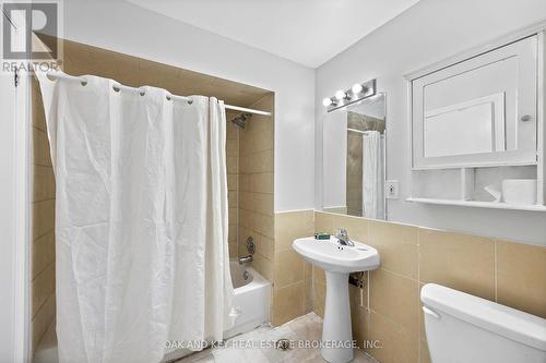 1246 Monmouth Road, Windsor, ON - Indoor Photo Showing Bathroom