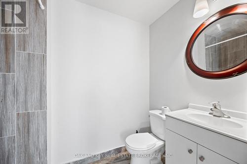 1246 Monmouth Road, Windsor, ON - Indoor Photo Showing Bathroom