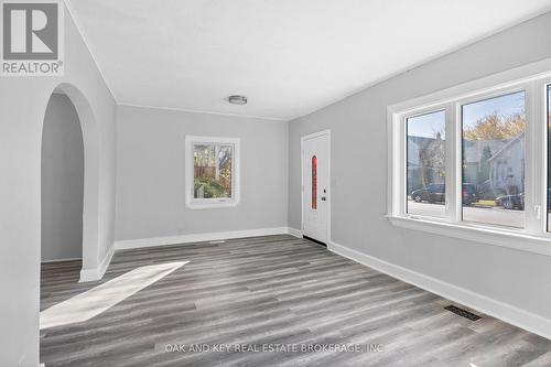 1246 Monmouth Road, Windsor, ON - Indoor Photo Showing Other Room