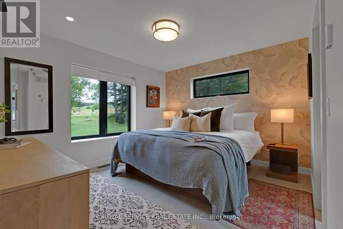 4566 Harwood Road, Hamilton Township, ON - Indoor Photo Showing Bedroom