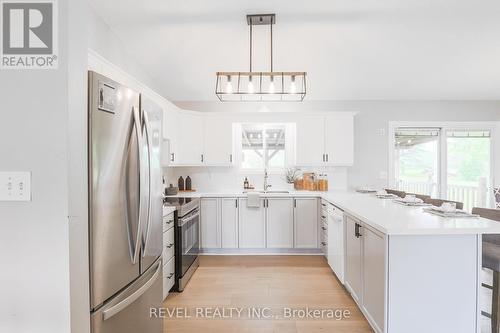 59 O'Reilly Lane, Kawartha Lakes, ON - Indoor Photo Showing Kitchen With Upgraded Kitchen