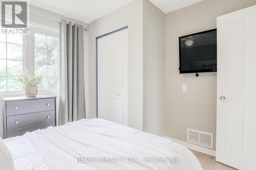 59 O'Reilly Lane, Kawartha Lakes, ON - Indoor Photo Showing Bedroom