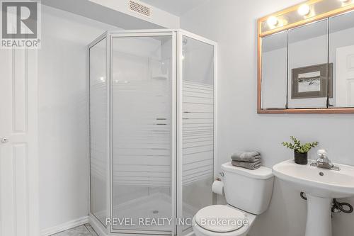 59 O'Reilly Lane, Kawartha Lakes, ON - Indoor Photo Showing Bathroom