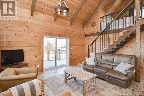 362 Rue De L'Ile Street, Caraquet, NB - Indoor Photo Showing Living Room