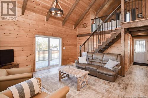 362 Rue De L'Ile Street, Caraquet, NB - Indoor Photo Showing Living Room