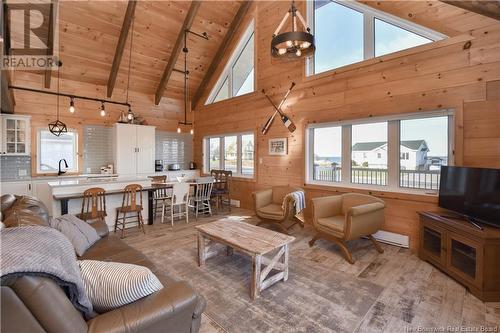 362 Rue De L'Ile Street, Caraquet, NB - Indoor Photo Showing Living Room