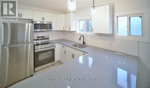 Apartment # - 120 Oxford Street, Strathroy-Caradoc (Nw), ON - Indoor Photo Showing Kitchen