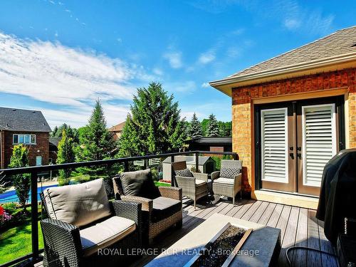 100 Woodland Hills Blvd, Aurora, ON - Outdoor With Deck Patio Veranda With Exterior