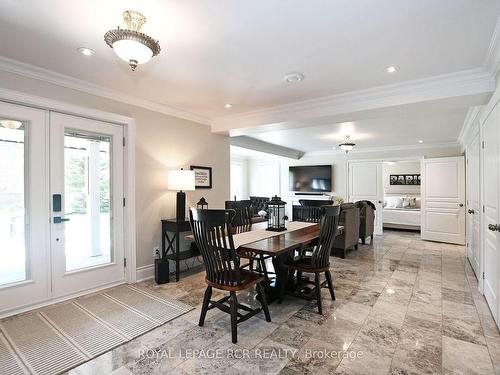 100 Woodland Hills Blvd, Aurora, ON - Indoor Photo Showing Dining Room