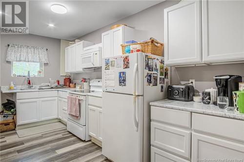 634 Leblanc Court, Saint John, NB - Indoor Photo Showing Kitchen