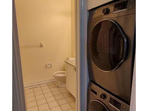 5554 Northrise Rd, Mississauga, ON - Indoor Photo Showing Laundry Room