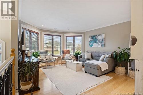 23 Desrosiers, Dieppe, NB - Indoor Photo Showing Living Room