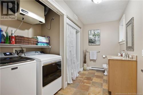 23 Desrosiers, Dieppe, NB - Indoor Photo Showing Laundry Room