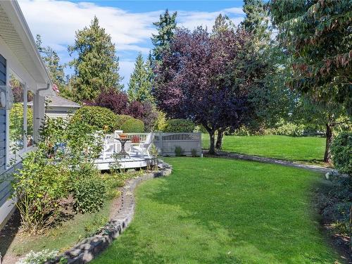 1293 Oceanside Dr, Qualicum Beach, BC 