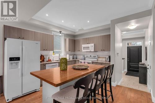 1616 Crimson Crescent, Kingston (City Northwest), ON - Indoor Photo Showing Kitchen