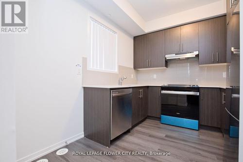 160 - 225 Birmingham Street, Toronto, ON - Indoor Photo Showing Kitchen