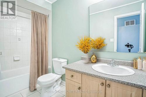 108 Ozner Crescent, Vaughan, ON - Indoor Photo Showing Bathroom