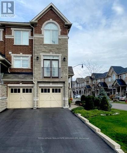 25 Rockman Crescent, Brampton, ON - Outdoor With Facade