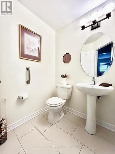 25 Rockman Crescent, Brampton, ON - Indoor Photo Showing Bathroom