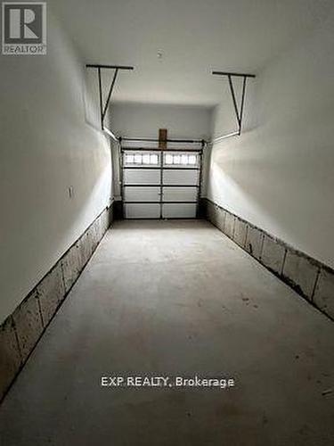 83 Bermondsey Way, Brampton, ON - Indoor Photo Showing Garage