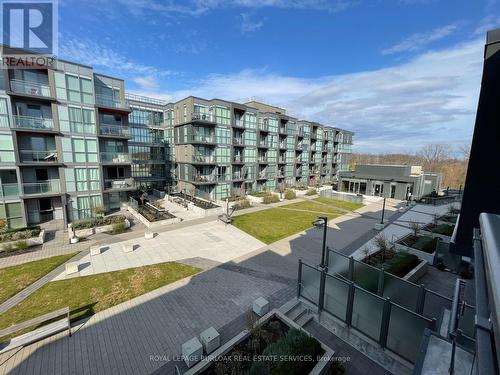 C419 - 5260 Dundas Street, Burlington, ON - Outdoor