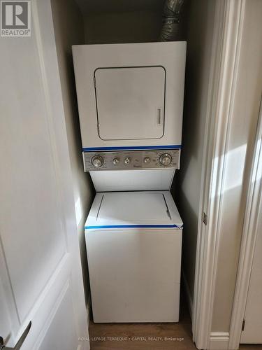 Lower - 373 Mohawk Road W, Hamilton, ON - Indoor Photo Showing Laundry Room